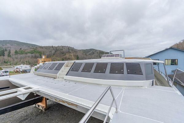 86ft Catamaran Yacht For Sale