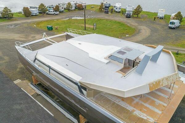 86ft Catamaran Yacht For Sale