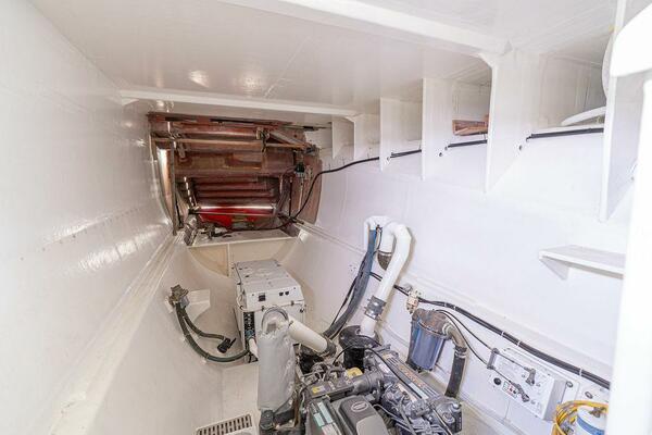 86ft Catamaran Yacht For Sale