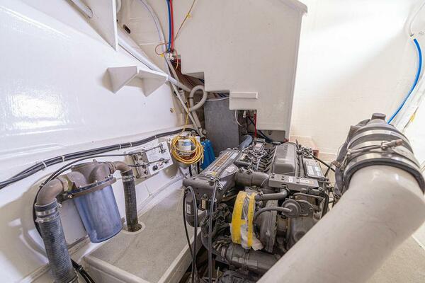 86ft Catamaran Yacht For Sale