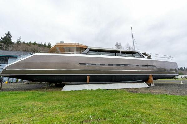 86ft Catamaran Yacht For Sale