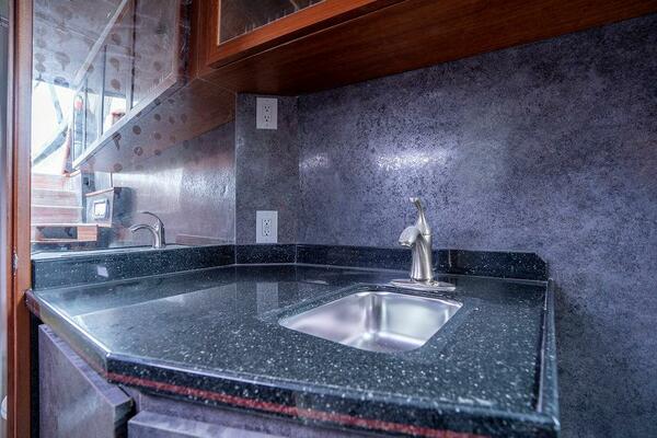 86ft Catamaran Yacht For Sale