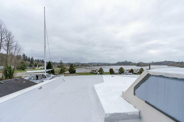 86ft Catamaran Yacht For Sale