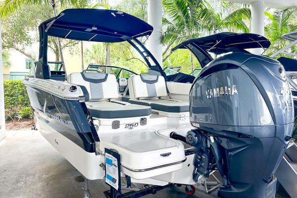 Photo of the 2024 Chaparral 250 OSX
