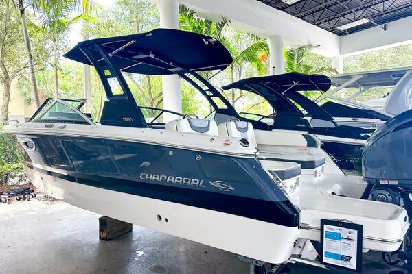 Photo of the 2024 Chaparral 250 OSX