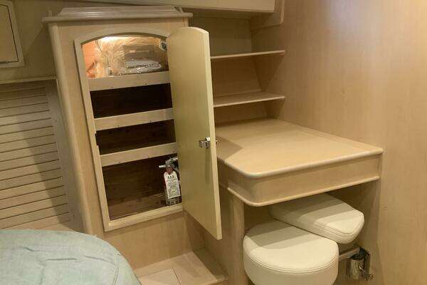 Photo of the 2013 Hinckley Talaria "Zephyr"