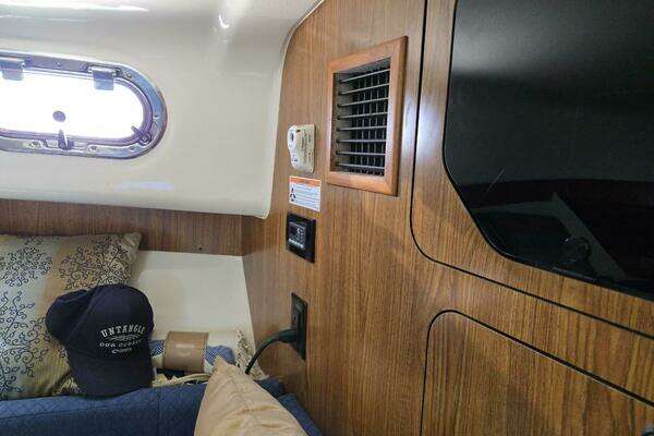 Pursuit 345 Offshore Yacht For Sale
