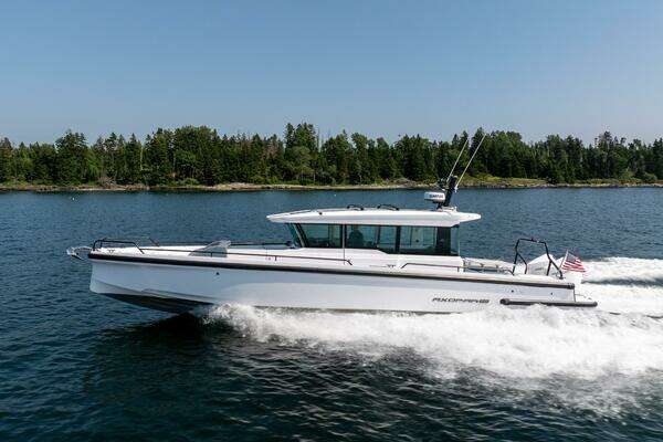 37-ft-Axopar-2025-Cross Cabin-Stock 36-Yarmouth Maine United States yacht for sale