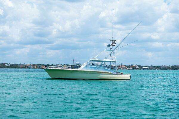 Buddy Davis 52 Express Yacht For Sale