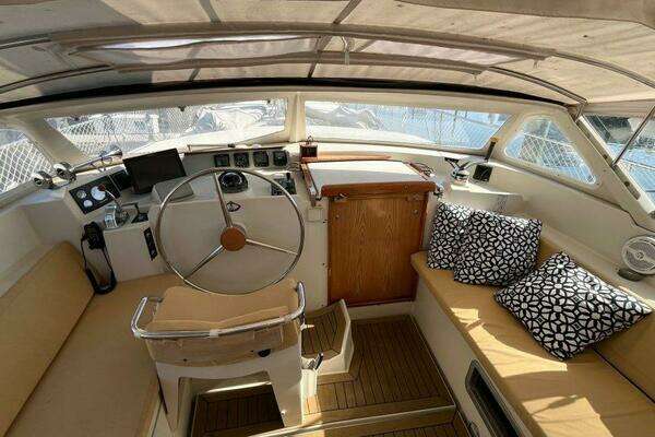 Amel Super Maramu Yacht For Sale