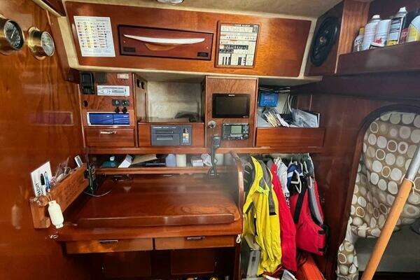 Amel Super Maramu Yacht For Sale