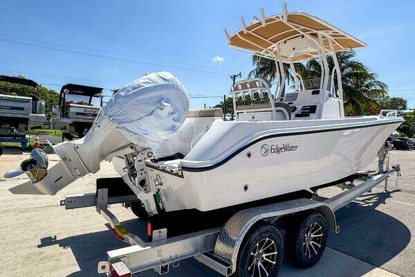 Photo of the 2025 Edgewater 208CC