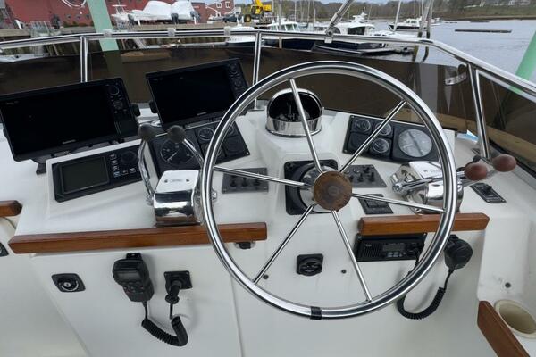 REVISION 34ft Sabreline Yacht For Sale