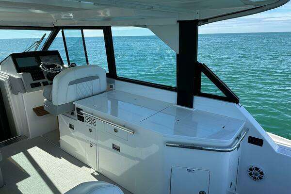 Regal 36 XO Yacht For Sale