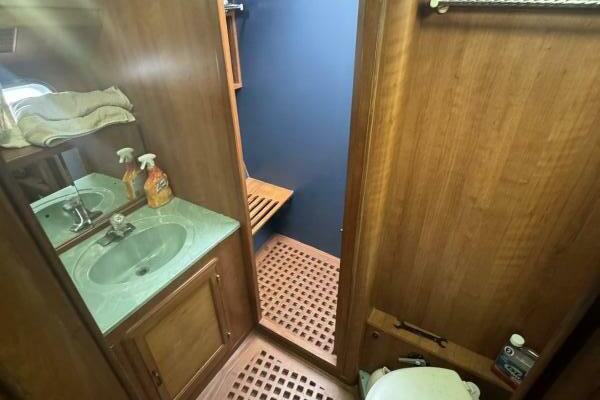 48ft Ricker Yacht For Sale