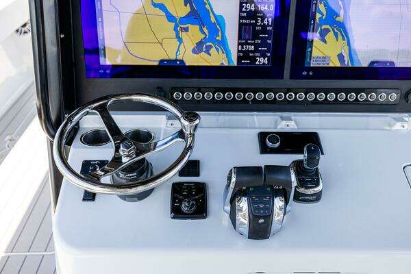 Freeman 47 Center Console Yacht For Sale