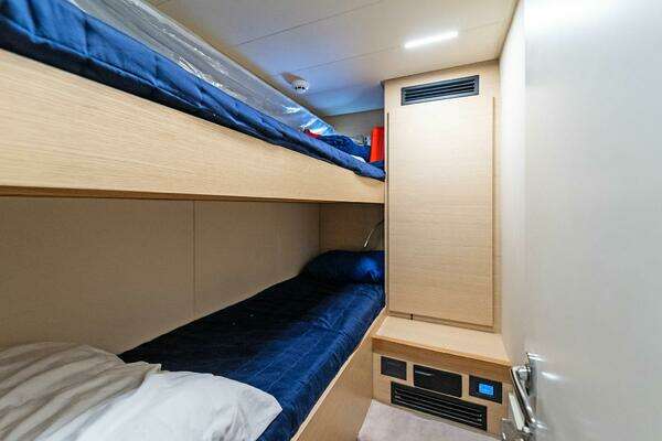 Ferretti Yachts 670 Yacht For Sale