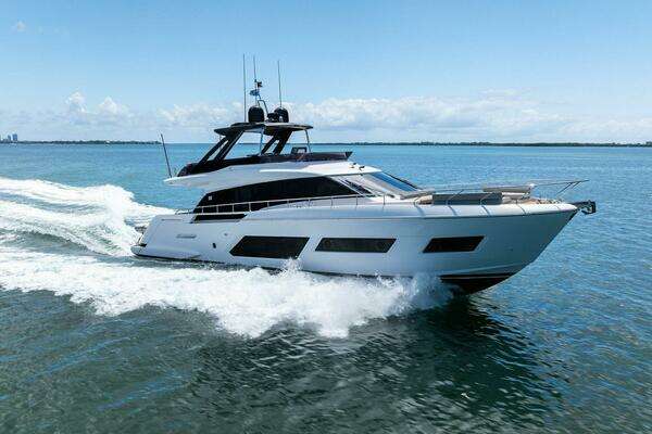 Ferretti Yachts 670 Yacht For Sale