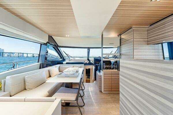 Ferretti Yachts 670 Yacht For Sale