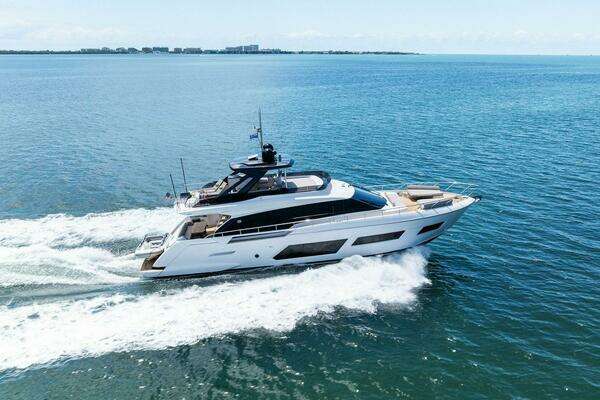 Ferretti Yachts 670 Yacht For Sale