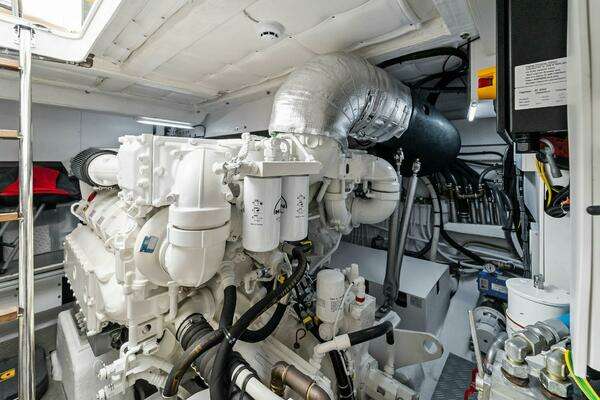 Ferretti Yachts 670 Yacht For Sale