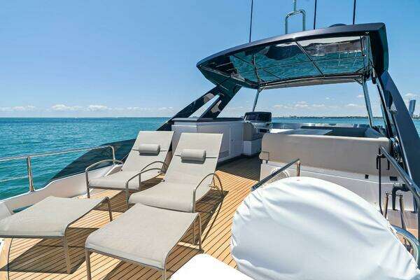Ferretti Yachts 670 Yacht For Sale