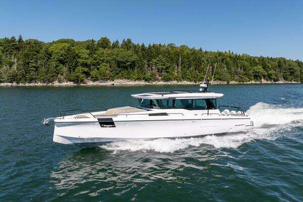 Photo of the 2025 Axopar Cross Cabin "Stock 2"