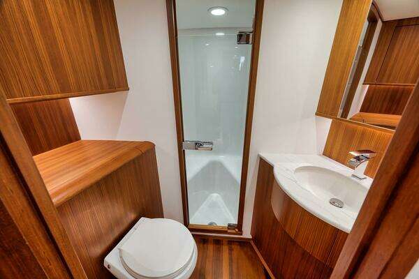 Garlington Convertible Yacht For Sale