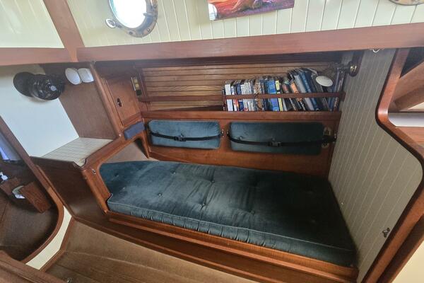 Little Wing 28ft Sam L  Morse Yacht For Sale