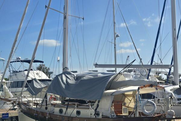 Little Wing 28ft Sam L  Morse Yacht For Sale