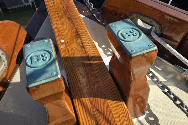 Little Wing 28ft Sam L  Morse Yacht For Sale