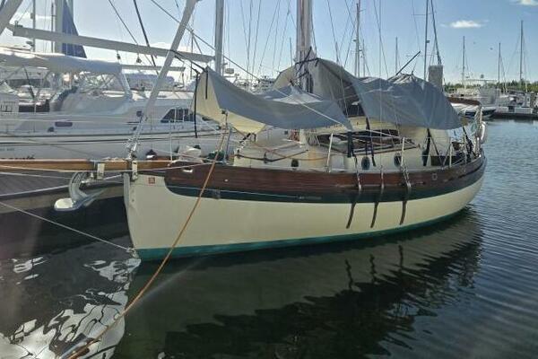 Little Wing 28ft Sam L  Morse Yacht For Sale