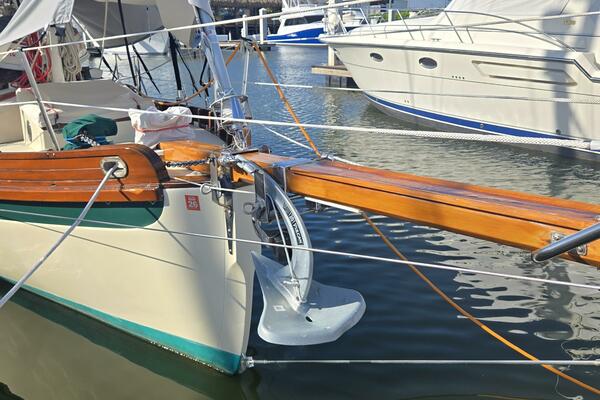 Little Wing 28ft Sam L  Morse Yacht For Sale