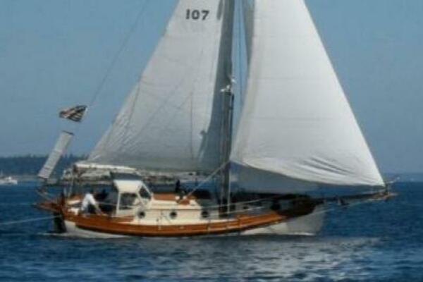 Little Wing 28ft Sam L  Morse Yacht For Sale
