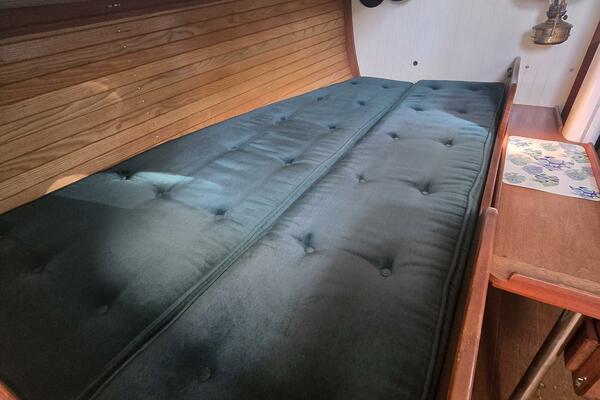 Little Wing 28ft Sam L  Morse Yacht For Sale