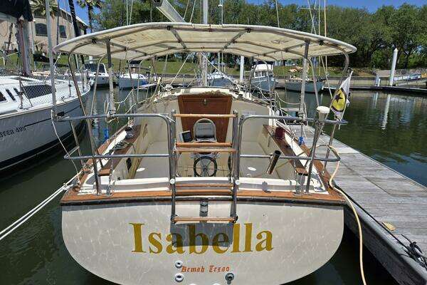 Photo of the 1987 Island Packet  "Isabella"