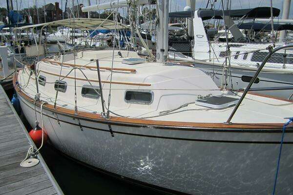 Photo of the 1987 Island Packet  "Isabella"