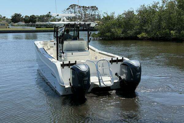 World Cat  Yacht For Sale