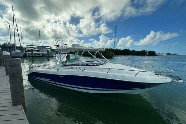 Photo of the 2007 Hydra-Sports 3300VX Vector Express "South Life"