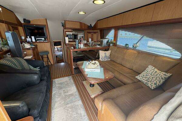 Photo of the 2005 Luhrs 41 Convertible "Rabbit Hole"