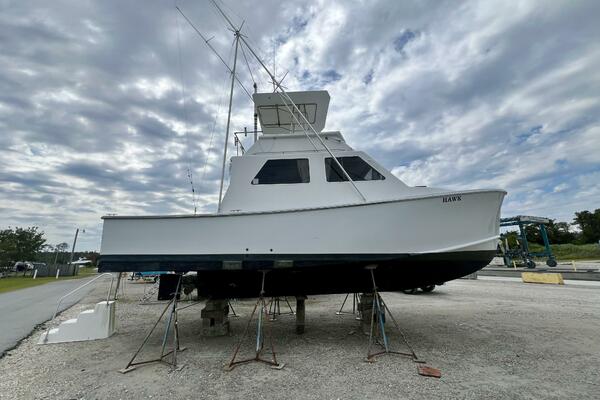 HAWK 35ft Custom Yacht For Sale