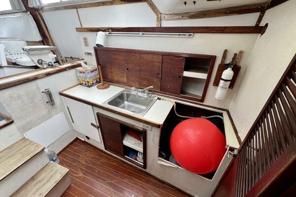 HAWK 35ft Custom Yacht For Sale