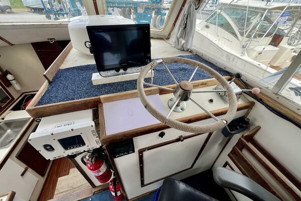 HAWK 35ft Custom Yacht For Sale