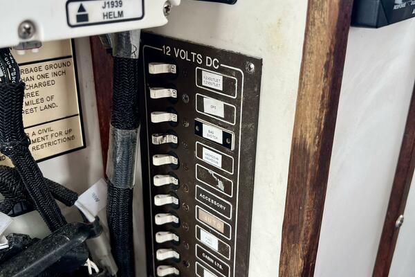 HAWK 35ft Custom Yacht For Sale