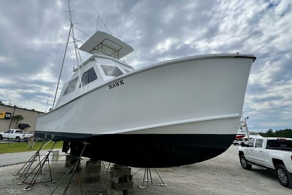 HAWK 35ft Custom Yacht For Sale