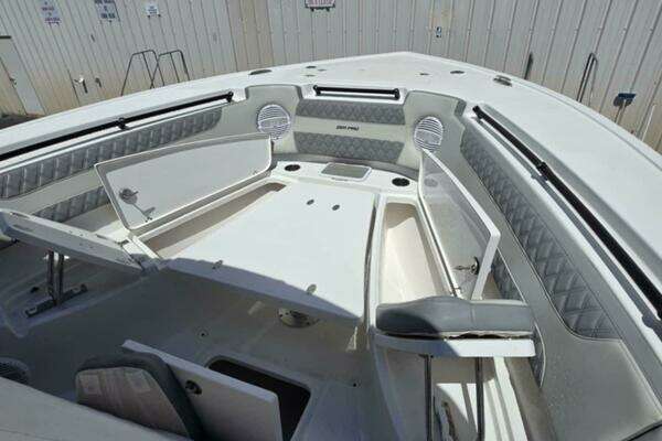 Sea Pro 32 DLX Offshore Yacht For Sale