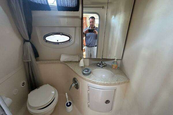 Earl s Dream 33ft Regal Yacht For Sale