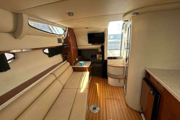 Earl s Dream 33ft Regal Yacht For Sale