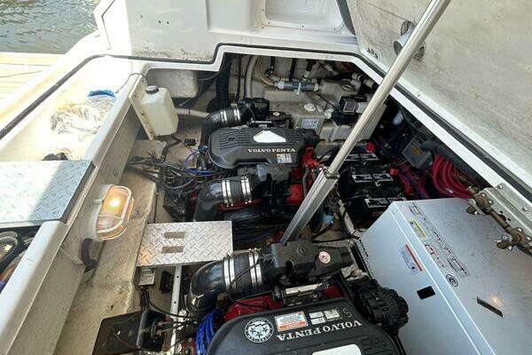 Earl s Dream 33ft Regal Yacht For Sale