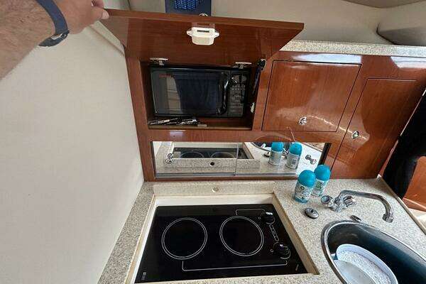 Earl s Dream 33ft Regal Yacht For Sale